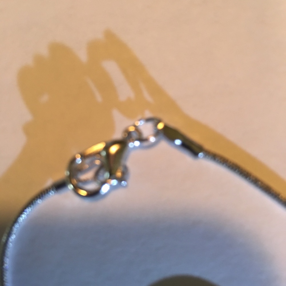 DOUBLE HEART NECKLACE - Picture 5 of 5